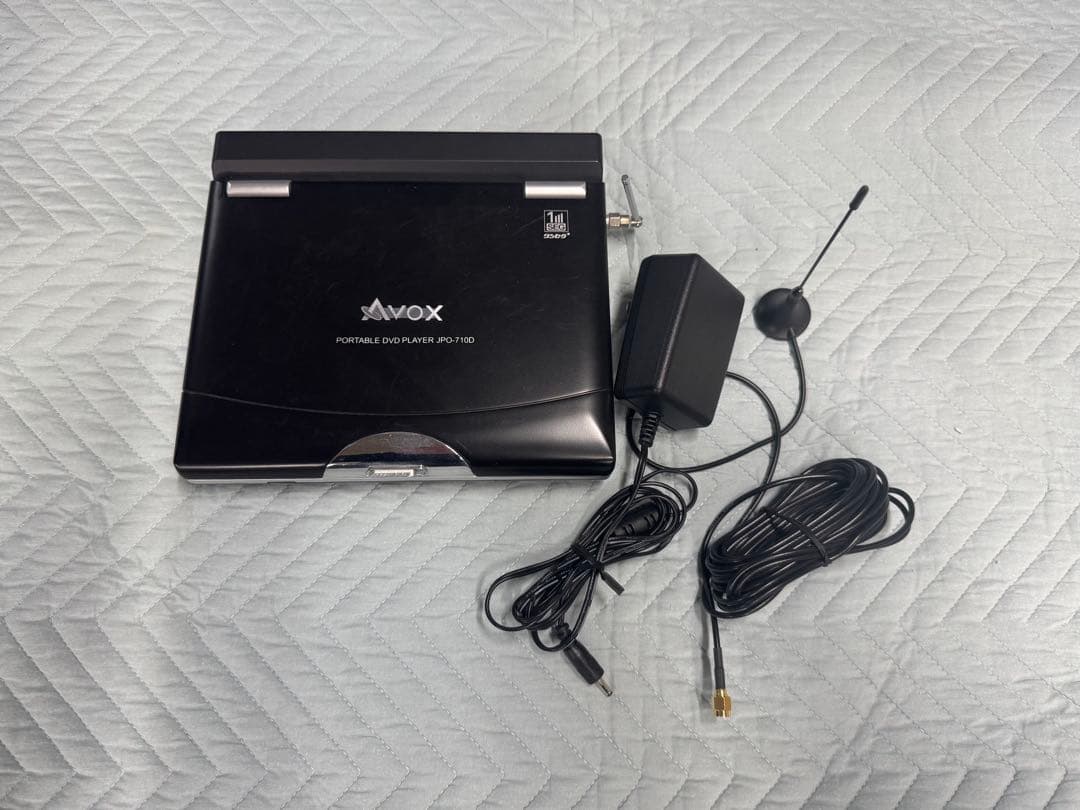 Avox ポータブルDVDプレーヤー 7インチ