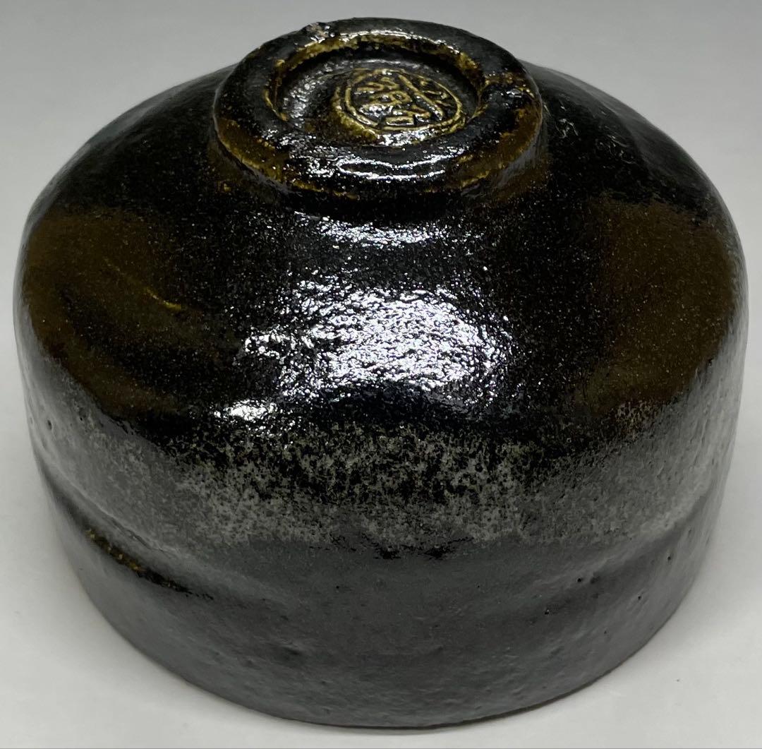 五代　楽吉左衛門　宗入　黒茶碗　共箱(四方桟盛蓋) 仕覆　共布　e432a