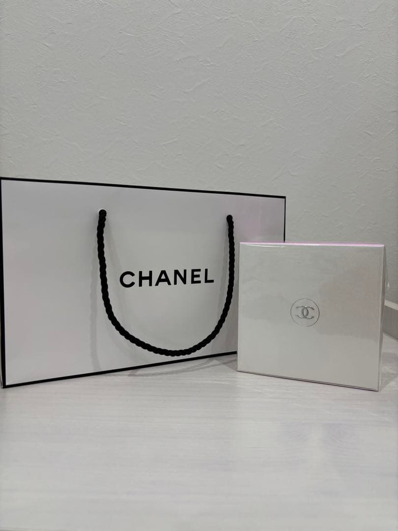 CHANEL チャンス ボディクリーム N 紙袋付き 香水サンプル付き