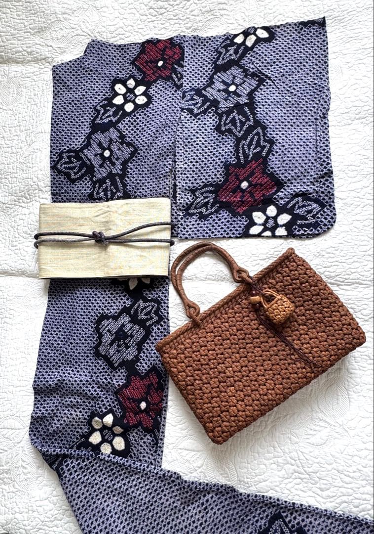 高身長の方にも 粋な大人の浴衣 ◆ 有松絞り シンプルな花繋ぎ 逸品