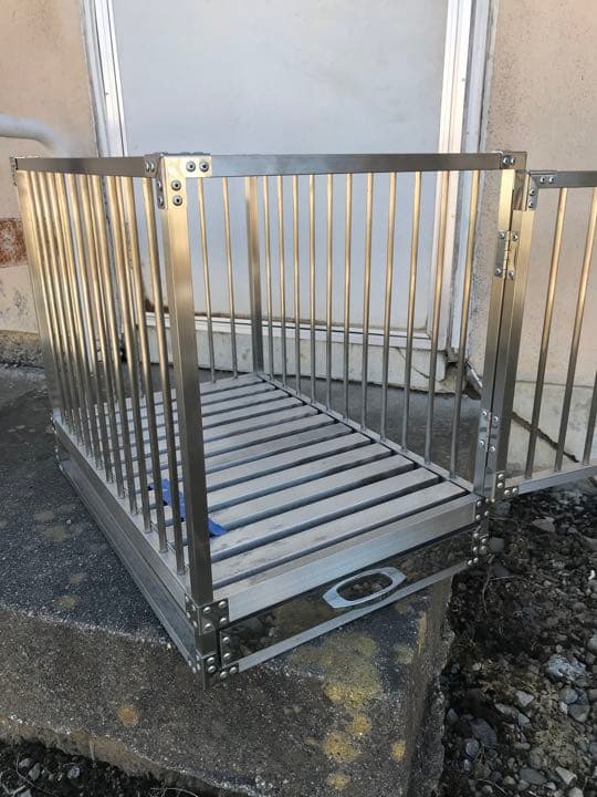 ステンレス鋼製ペットケージ