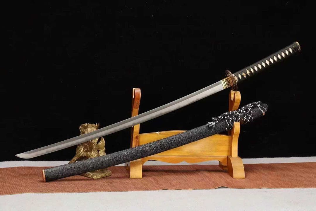 「金菊」 板目肌 銅鍍金装 珍珠魚皮拵 日本刀 模造刀 鑑賞用 高級本格居合刀