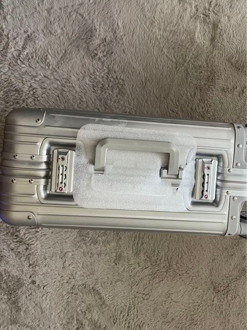メルセデスベンツ　アルミ　スーツケース32L