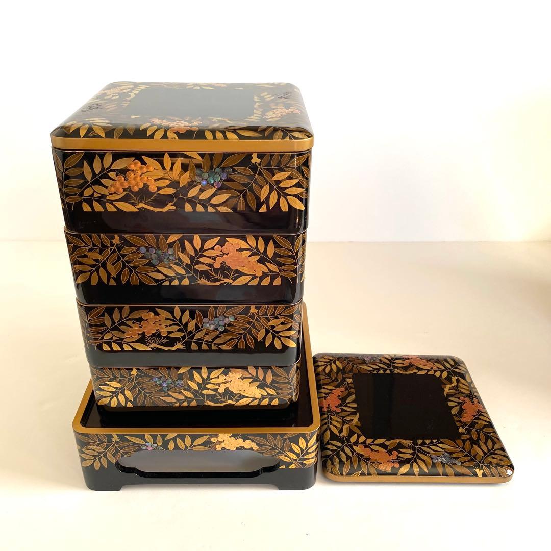 漆塗り　植物柄　重箱　4段　台付き　ビンテージ