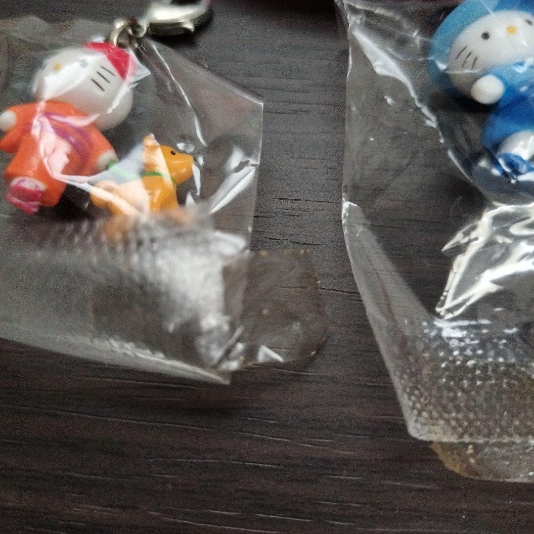 た*ぽ様 ハローキティ 世界　子犬のお散歩 トランク缶 マスコット　平成レトロ