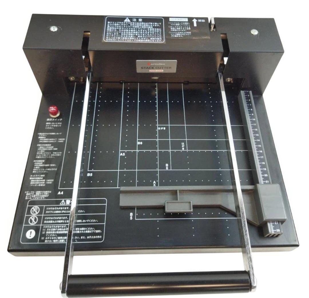 k*3様 DURODEX 裁断機 ブラック 200DX　コンパクト裁断機