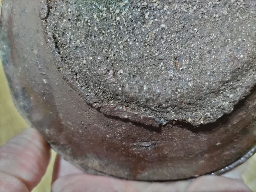 南蛮？琉球？時代の小鉢（13.8㎝）　板起こし・玉縁・砂高台・重ね焼・鉄釉