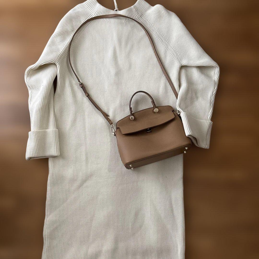 FURLA レザー ショルダーバッグ　　★タイムセール★本日22時まで★