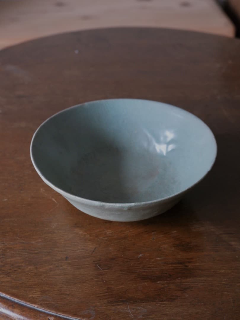 青磁鉢　茶碗　高麗青磁　陰刻文皿　箱付　茶道具　Q1784