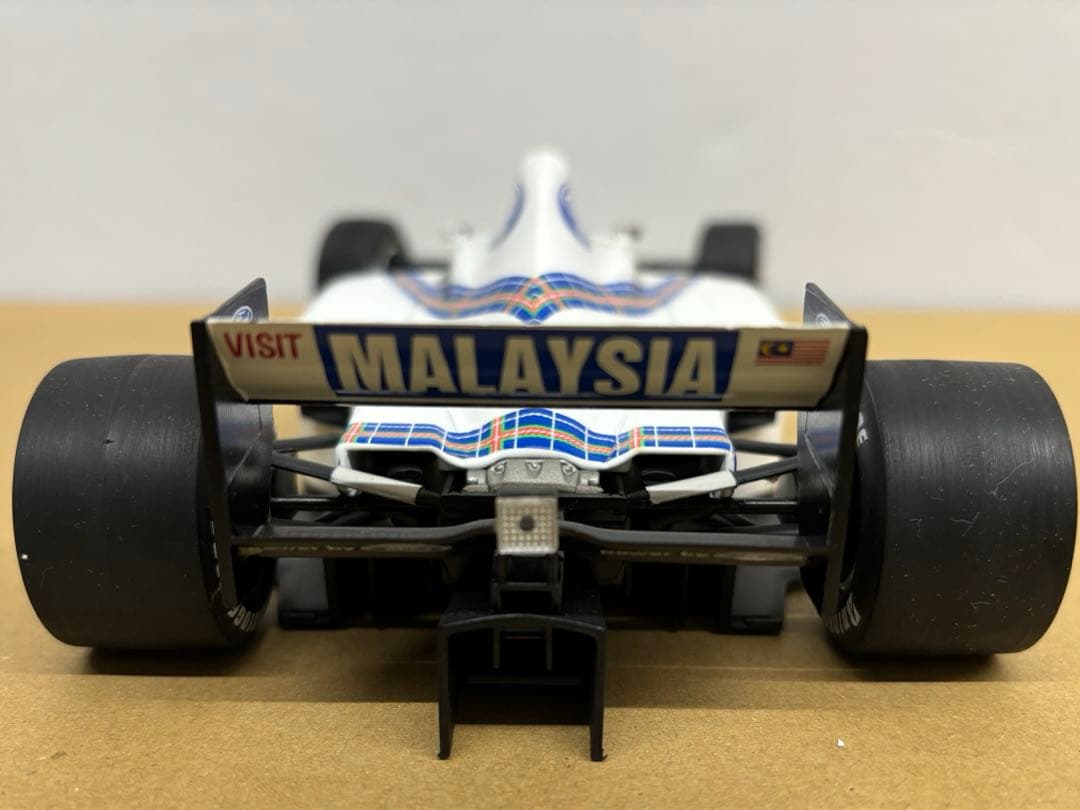 【ミニチャンプス　スチュワート・フォード　SF01 1997年1/18】