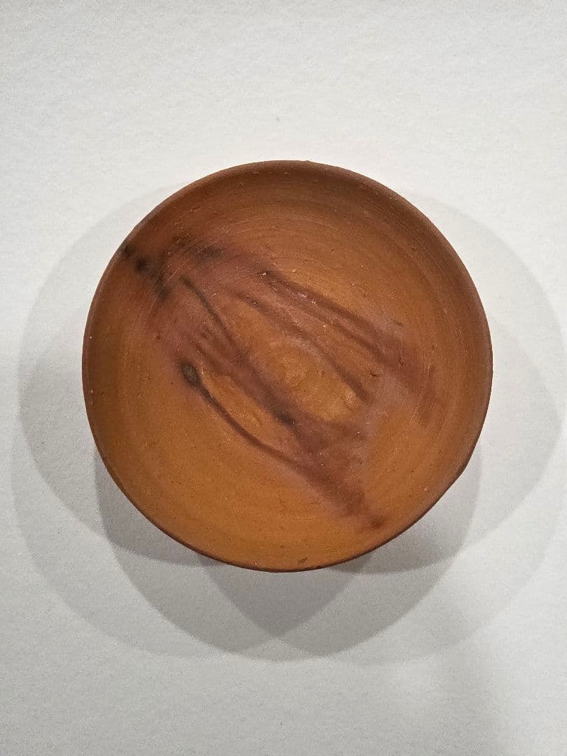 備前焼作家　稲荷作(いなり つくる)　ひだり馬のお茶盌