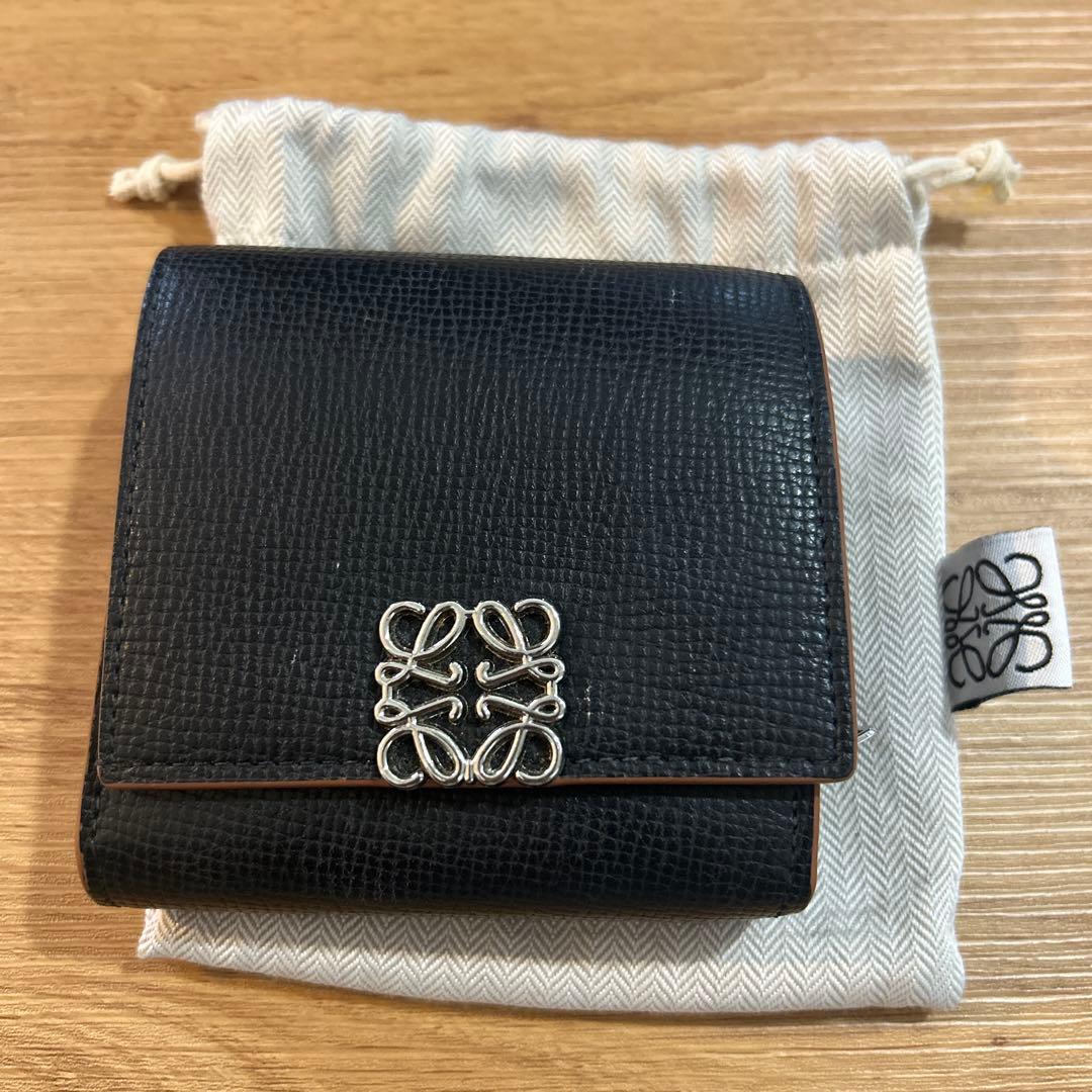 LOEWE 二つ折り財布 黒 レザー