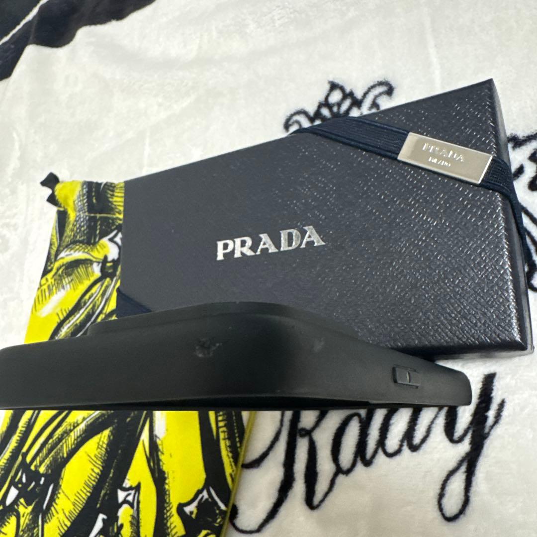 は*な様 PRADA ブラック iPhone15Proケース サフィアーノレザー