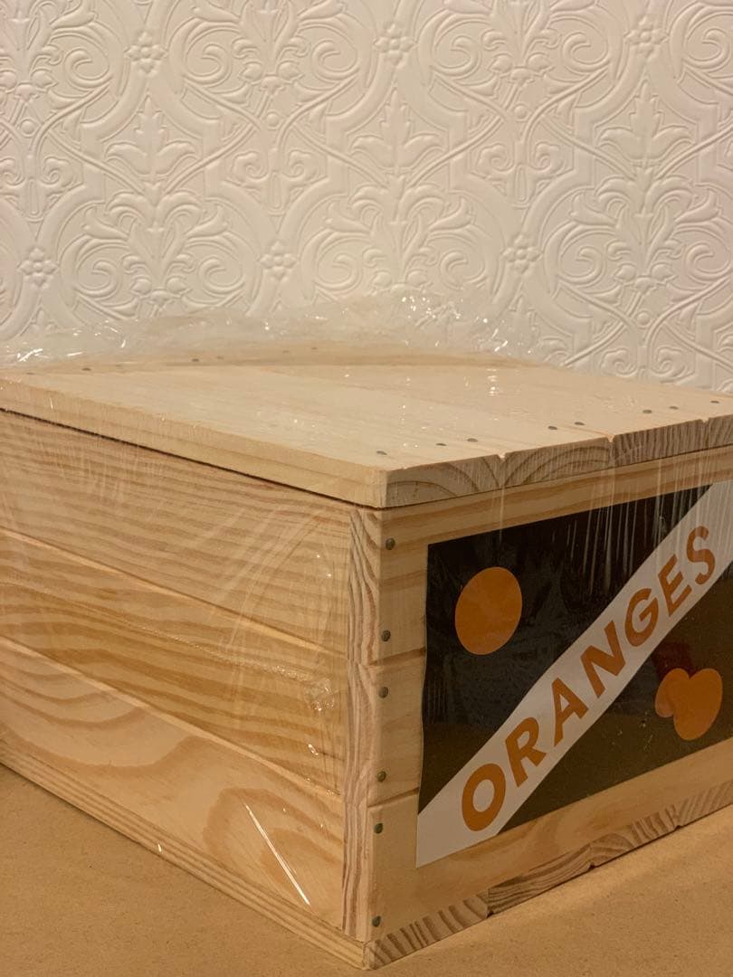 チェブラーシカぬいぐるみ　オレンジ木箱入り