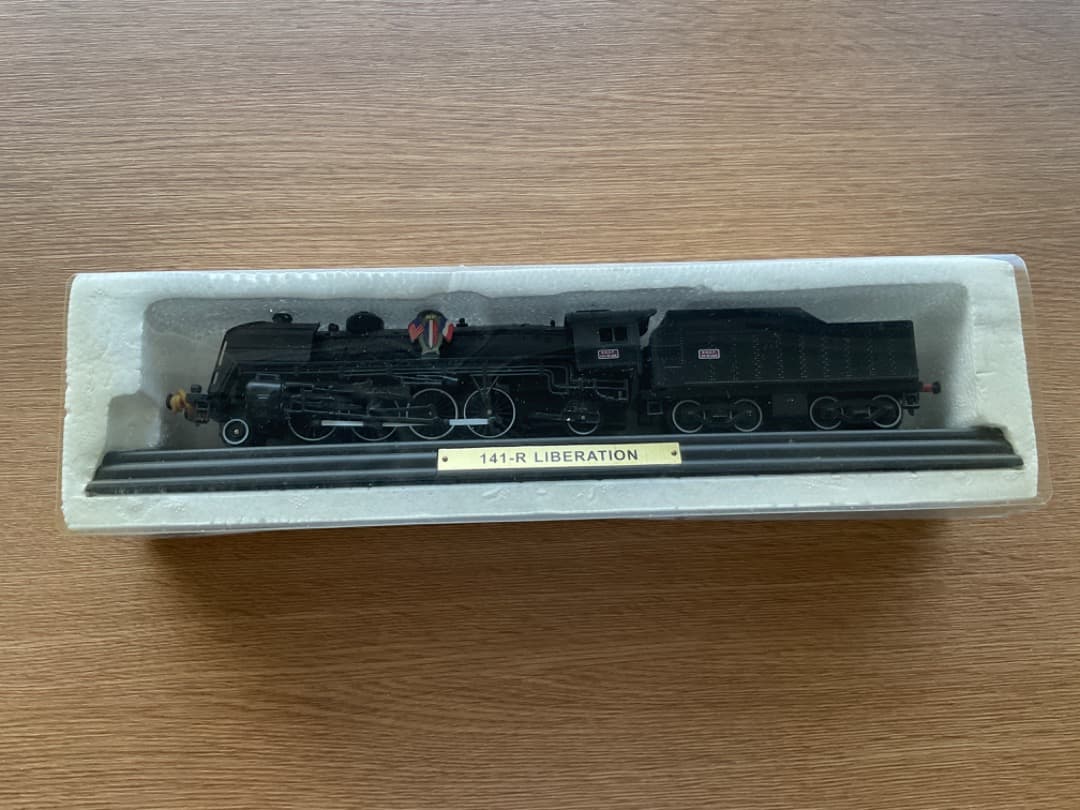 141-R LIBERATION 機関車 プラモデル 電車