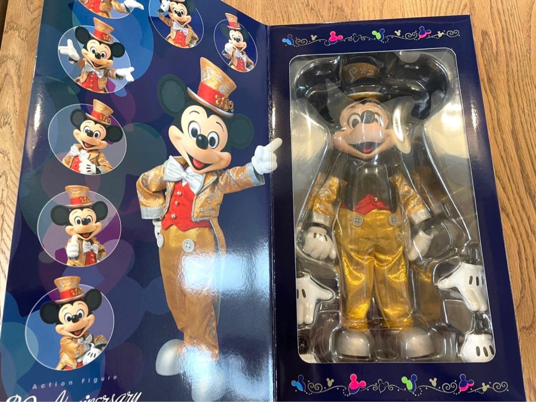 ディズニー　30周年 ミッキーマウス アクションフィギュア　金コス
