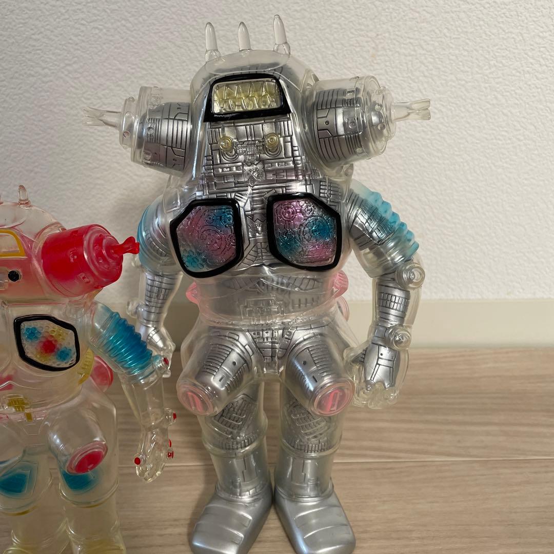 キングジョー　ソフビ