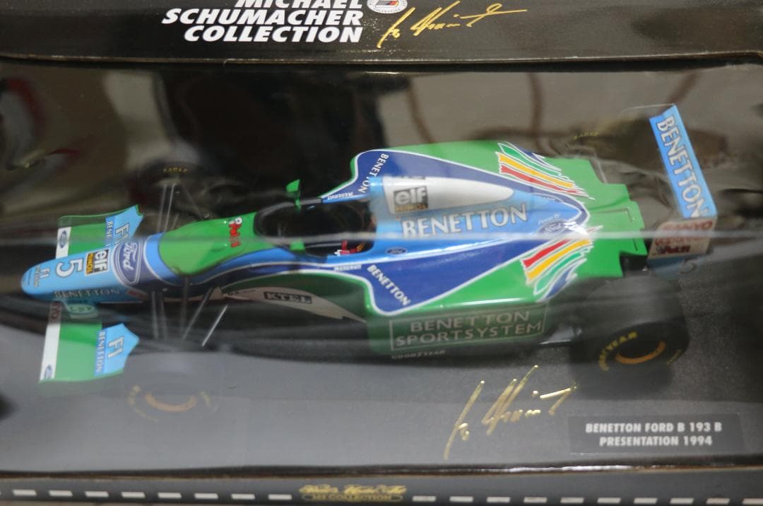 ビックスケール１／1８ ベネトンＢ１９３Ｂ ミハイル・シューマッハコレクション