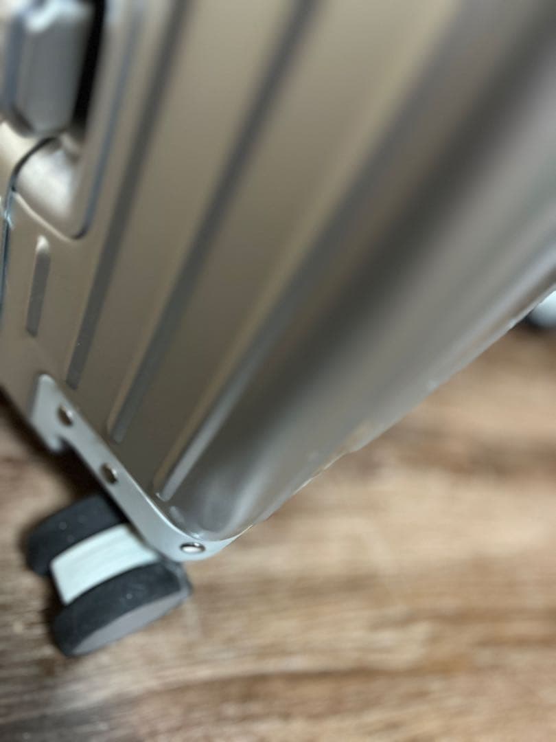 イノベーター innovator キャリーケース スーツケース　アルミ　70L