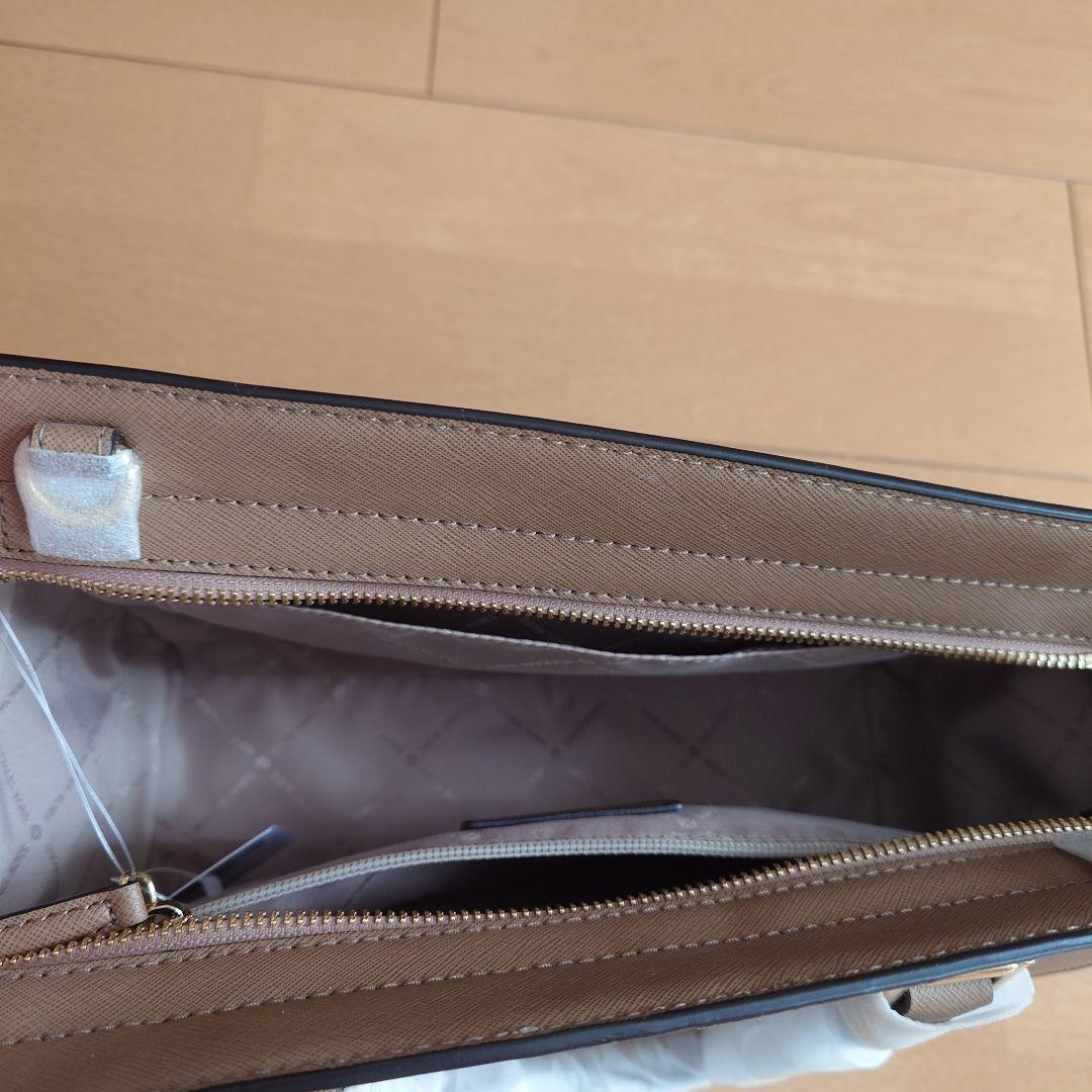MICHAEL KORS ベージュ ハンドバッグ
