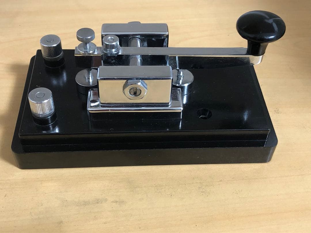 電鍵 モールス信号 アマチュア無線 縦振り