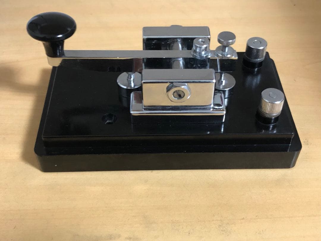 電鍵 モールス信号 アマチュア無線 縦振り