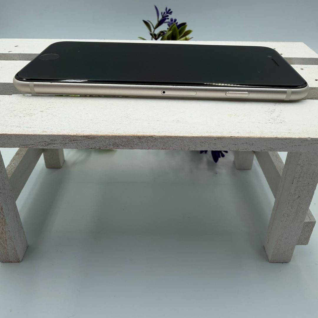 iPhone SE第3世代 64GB スターライト 338