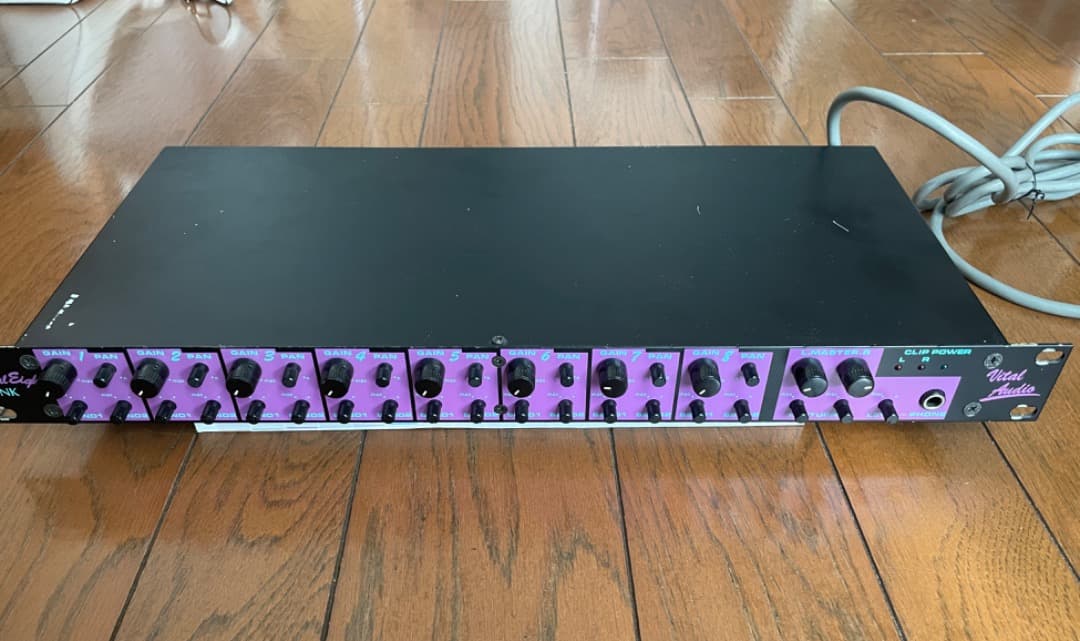 VITAL AUDIO/ Vital Eight 　8chラインミキサー 中古