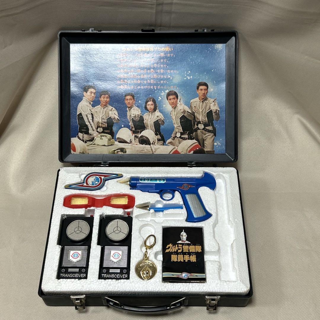 F.ポピー　ウルトラ警備隊　アタッシュケース　年代物おもちゃ