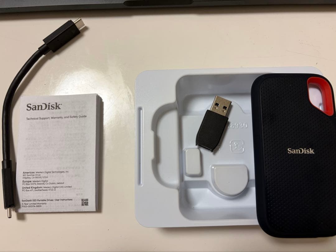 2TB SanDisk ExtremeポータブルSSD