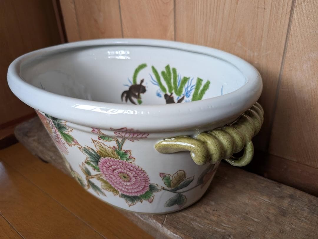 hiro【1点限り】巨大　金魚鉢　楕円　花柄　シノワズリ　金魚柄