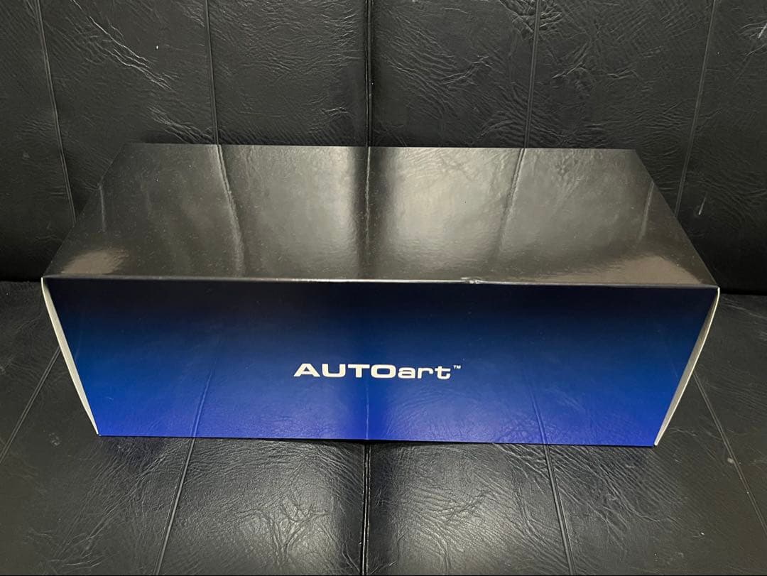 レクサス LS500h 1/18