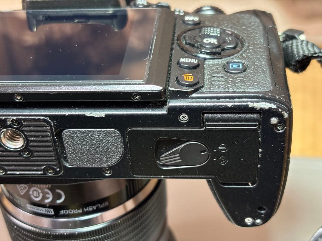 オリンパスom-d em1 レンズ3本セット