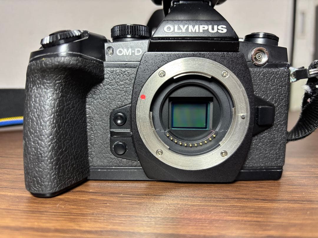 オリンパスom-d em1 レンズ3本セット