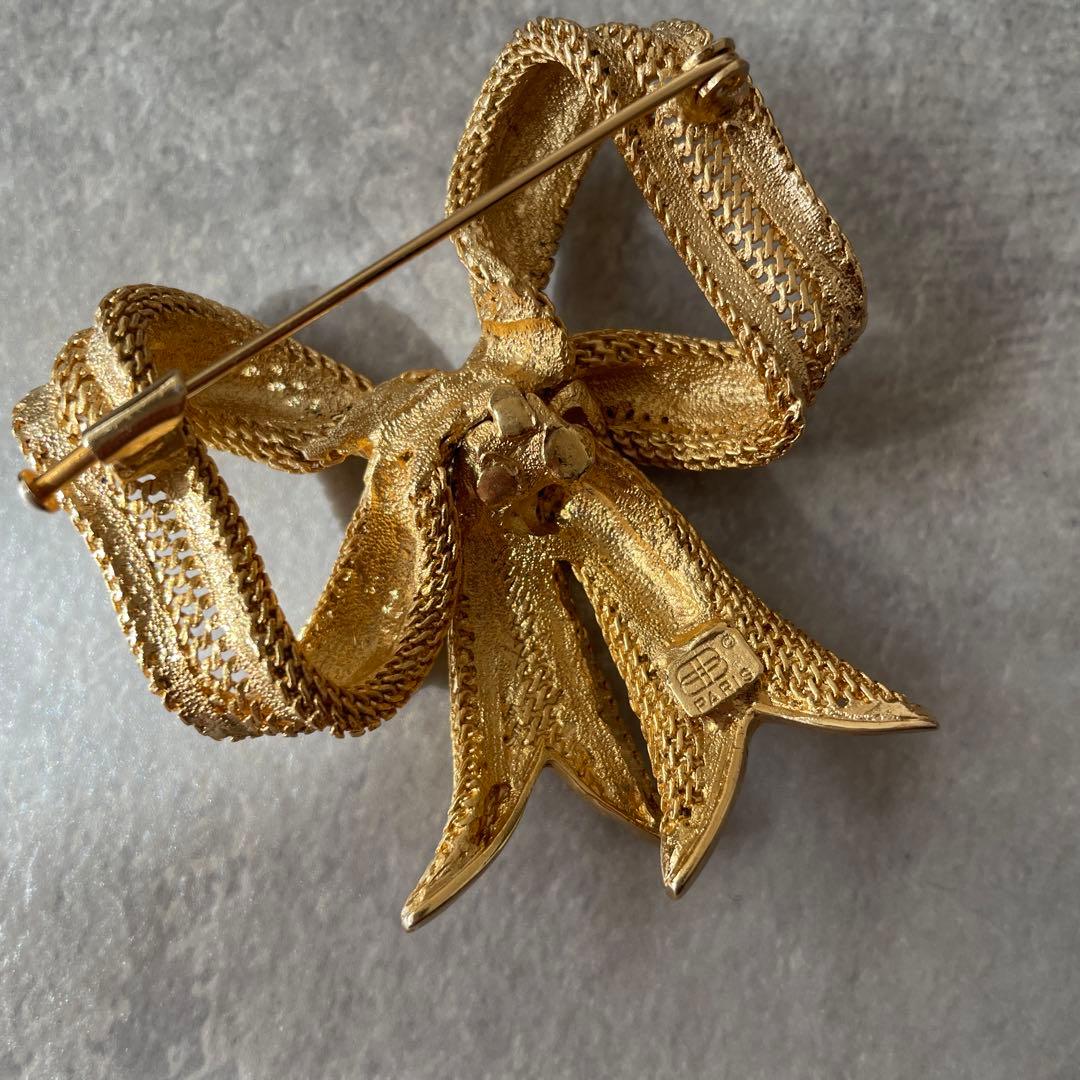 美品 バレンシアガ ヴィンテージ ブローチ リボン