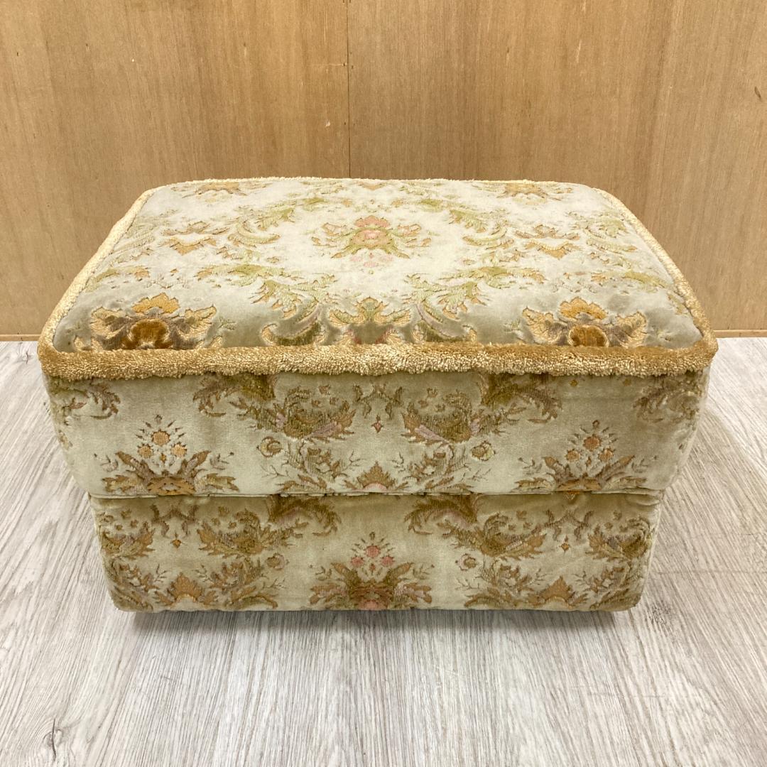 Niko 様用　【カリモク】金華山　スツール　オットマン