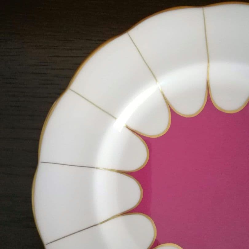 逸品　朱地アールデコ様式　ケーキ皿　飾り皿　ロイヤルアルバート　英国　1917年