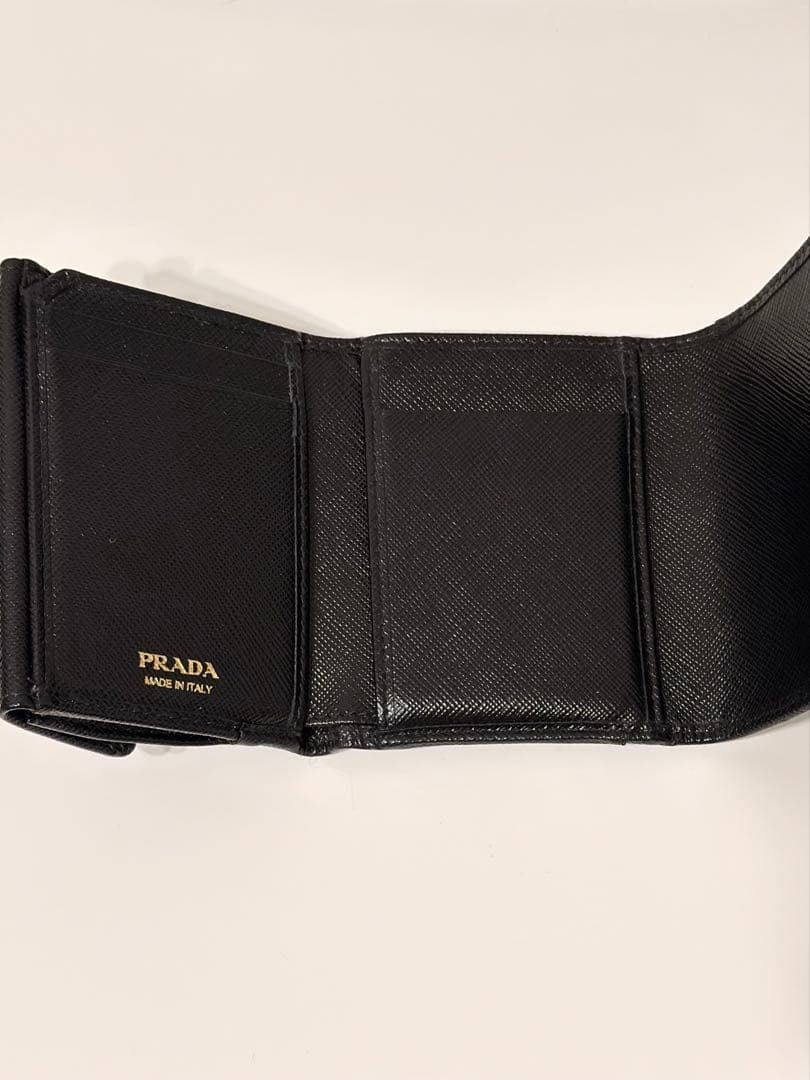 【箱付き】PRADA ブラックレザー 三つ折り財布