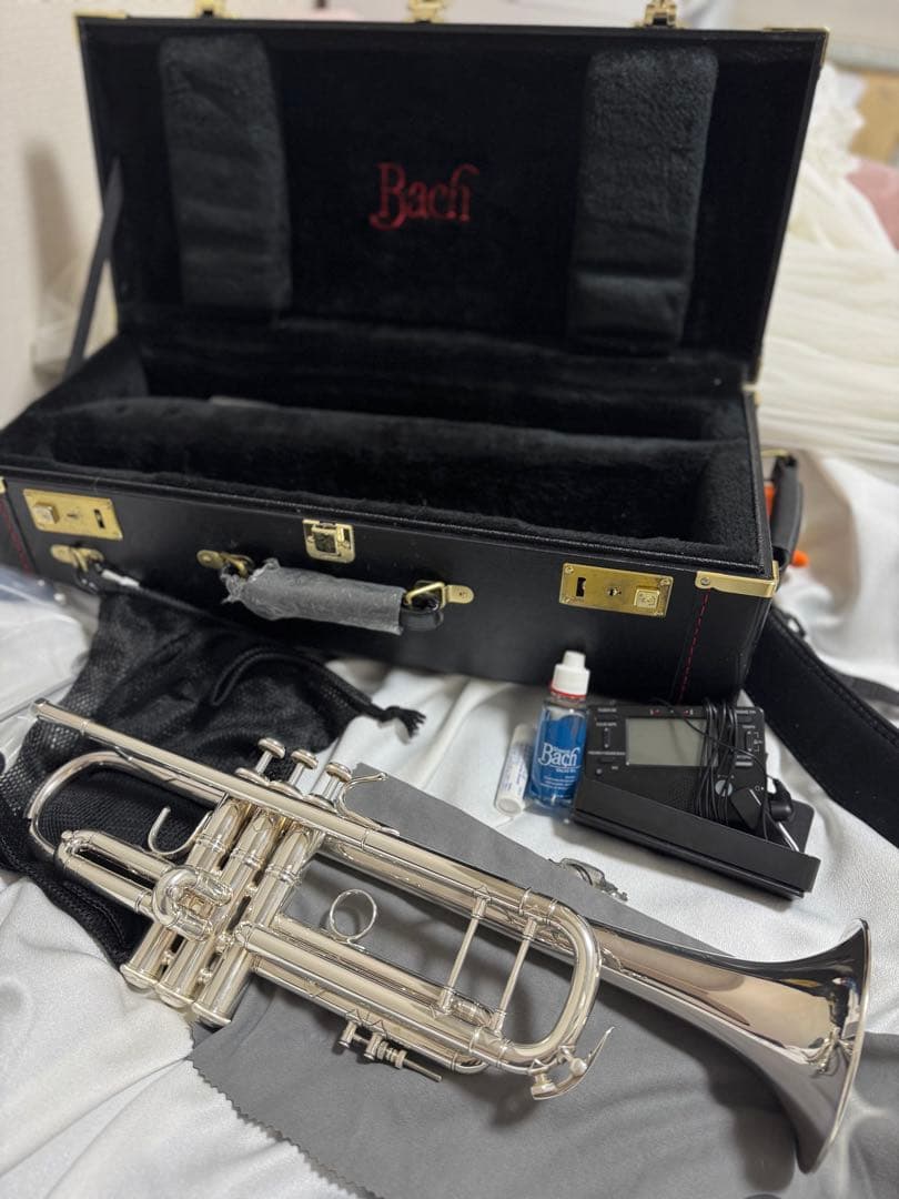 お値下げ中！Bach 180ML37 【オーバーホール済】トランペット銀メッキ
