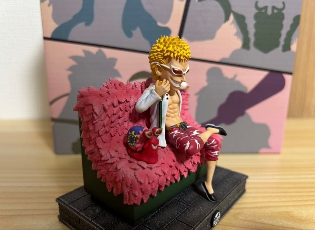 ドフラミンゴ　フィギュア　A+Studio