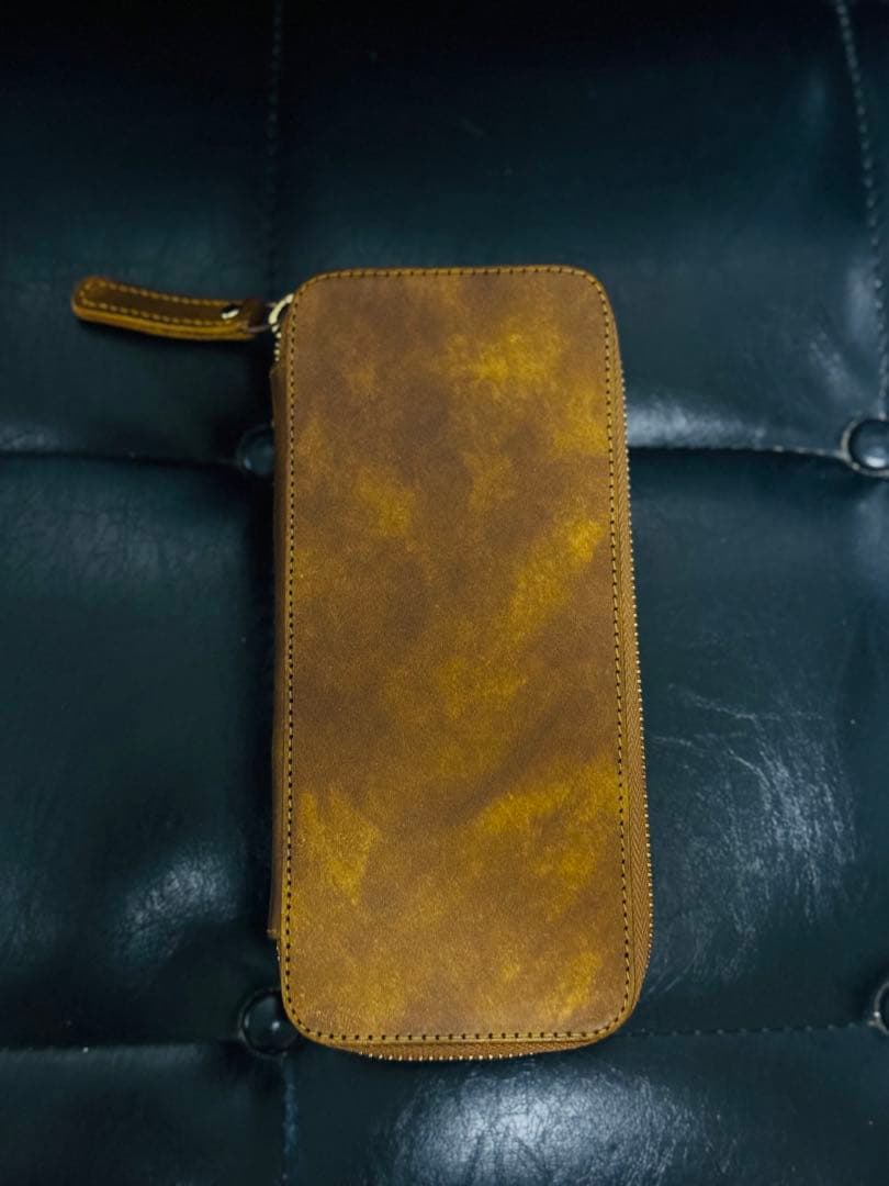 バハギア　ラウンドファスナーペンケース 美品