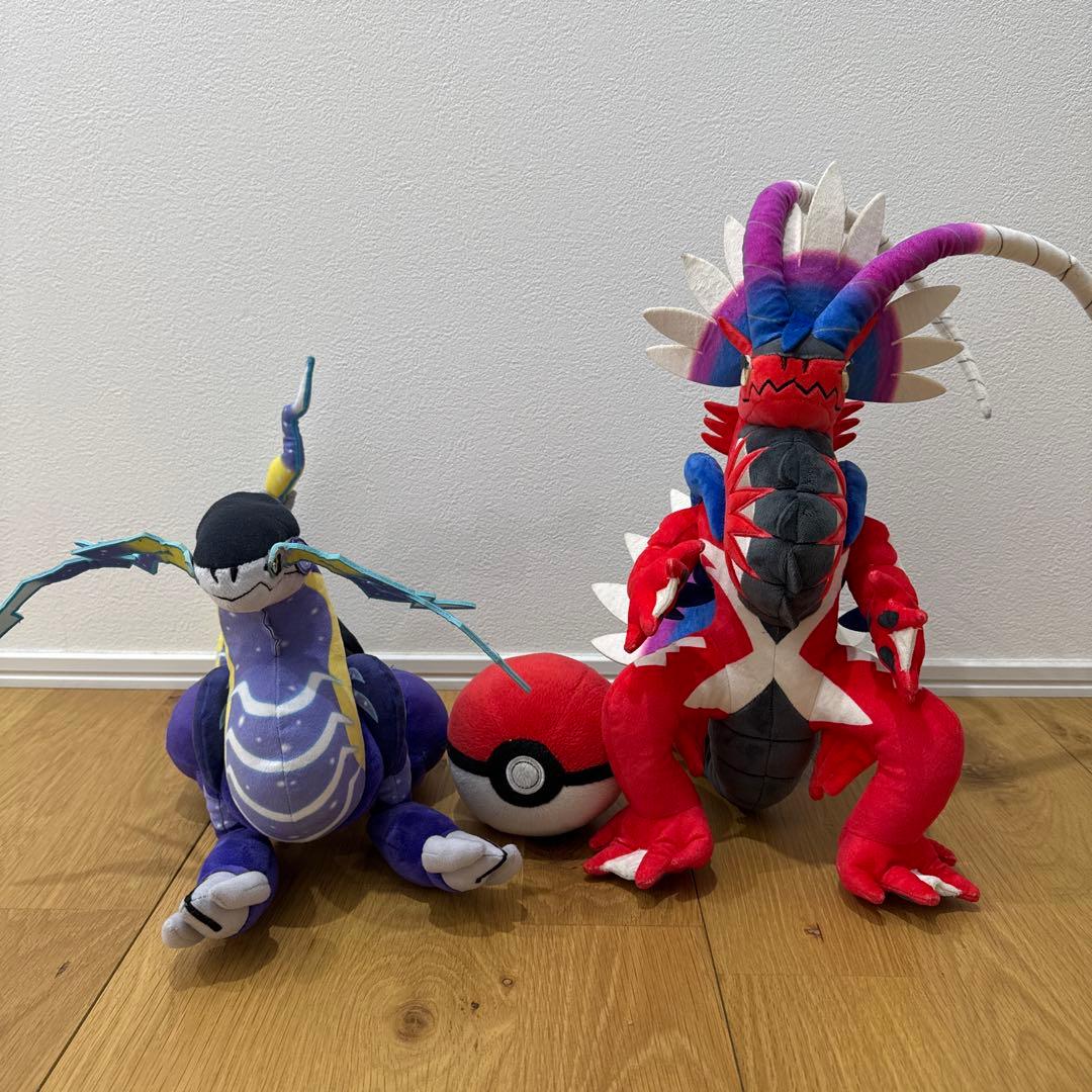 ポケモン　ミライドン　コライドン　ぬいぐるみ