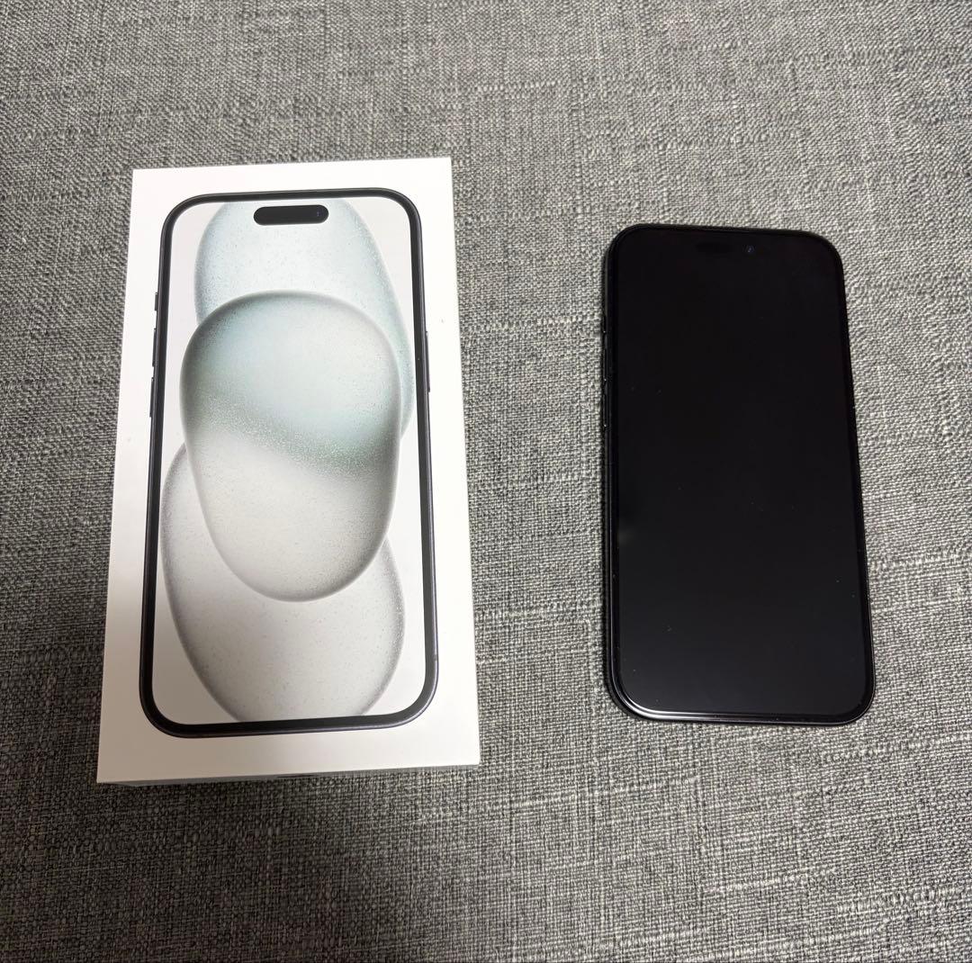 iPhone 15 ブラック 256GB