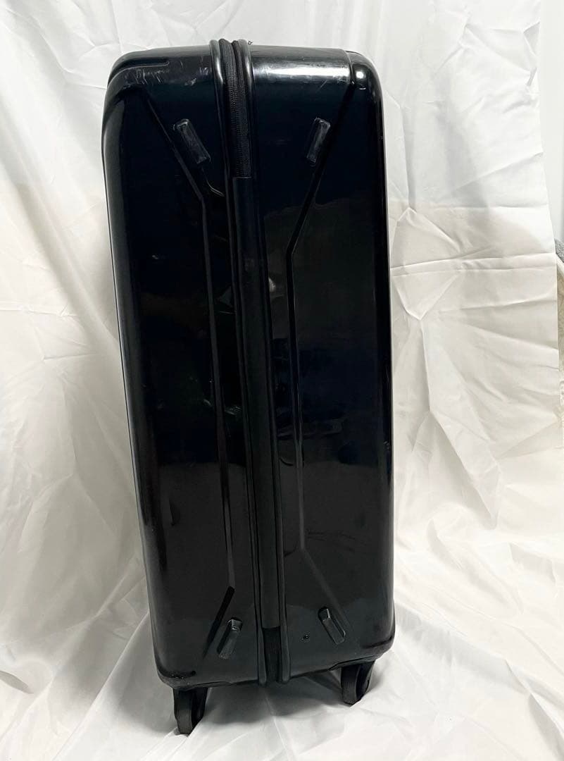 ゼロハリバートン スーツケース キャリーケース 70L ロゴ 金具 大容量 黒