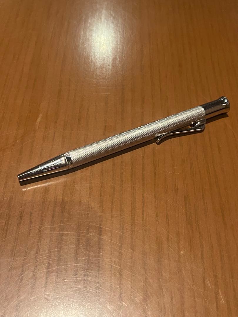 【美品】グラフフォンファーバーカステル ロジウム　ギロシェ　ボールペン