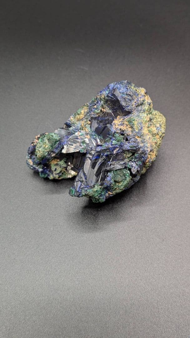 ナミビア ツメブ鉱山産 アズライト 結晶原石 鉱物標本 約60mm