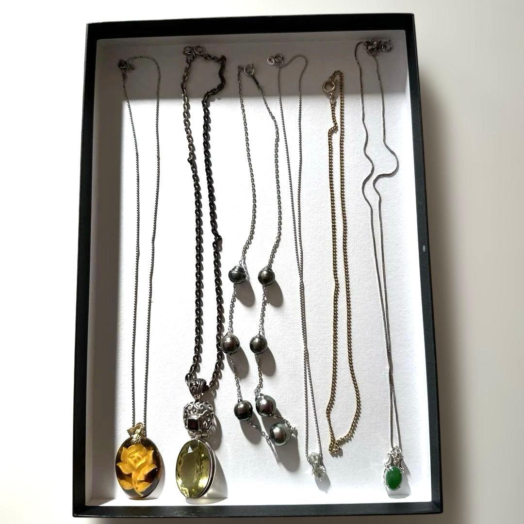 遺品整理　アクセサリーまとめ イミテーション　28個