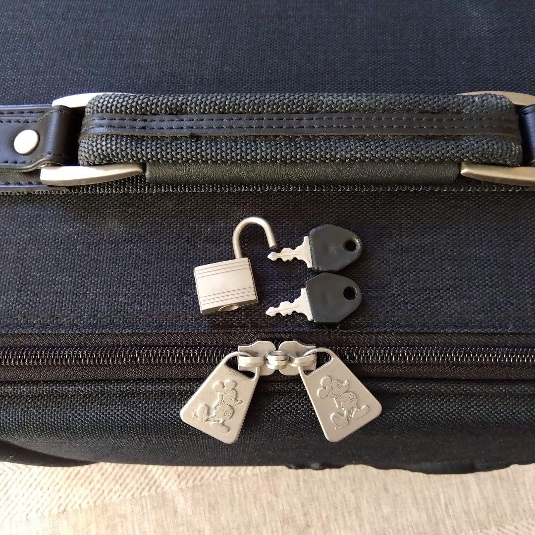 キャリーバック黒　ディズニー