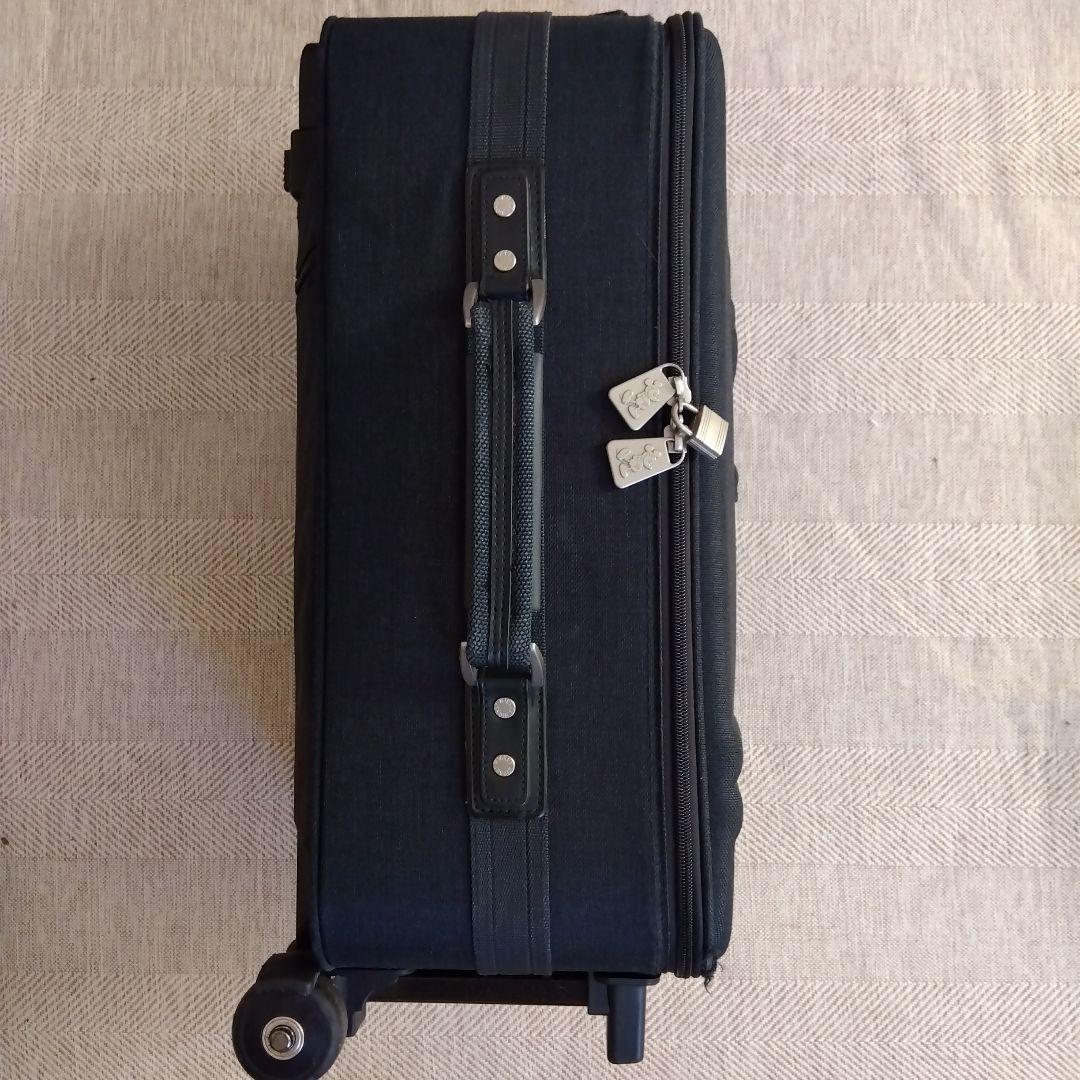 キャリーバック黒　ディズニー
