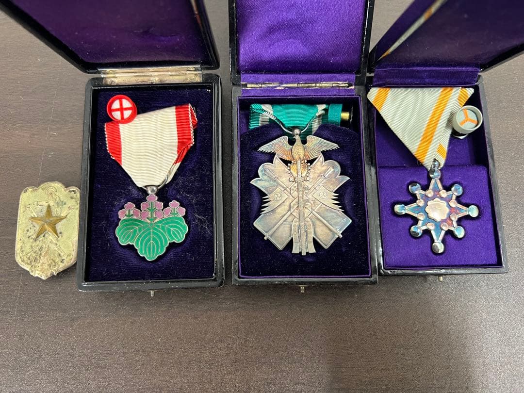 ●日本の勲章/徽章/日本軍＊昭和六年＊功七級金鵄勲章